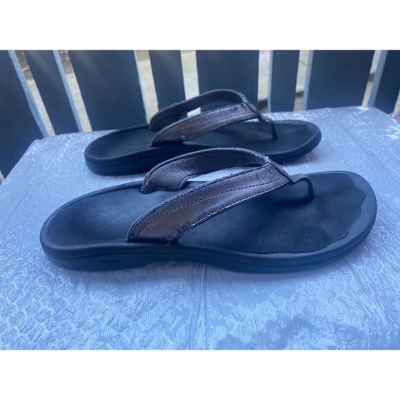 Olukai Women’s Metallic Gray Flip Flop Sz 9 US - Picture 5 of 9